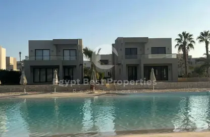 Chalet - 2 Bedrooms - 2 Bathrooms for sale in Azha North - Ras Al Hekma - North Coast