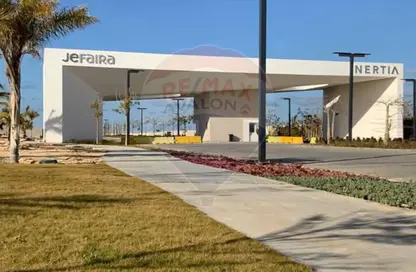Chalet - 2 Bedrooms - 2 Bathrooms for sale in Jefaira - Ras Al Hekma - North Coast