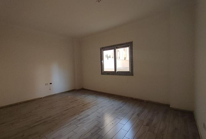 8392468 - صورة العقار 2