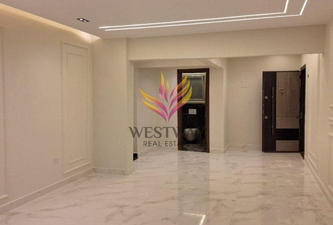 8048279 - Property Image 3