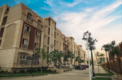 Apartment - 4 Bedrooms - 3 Bathrooms for sale in Rock Vera - 5th Settlement Compounds - The 5th Settlement - New Cairo City - Cairo