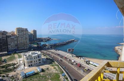 شقة - 4 غرف نوم - 4 حمامات للبيع في زيزينيا - حي شرق - الاسكندرية