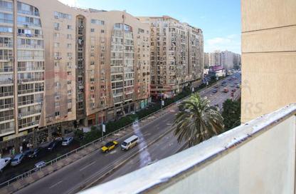 شقة - 3 غرف نوم - 3 حمامات للبيع في سموحة - حي شرق - الاسكندرية