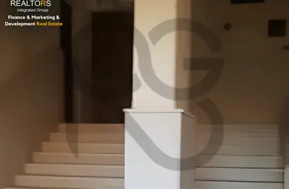 Whole Building - 7+ Bedrooms - 7+ Bathrooms for sale in Central Axis - 5th District - 6 October City - Giza