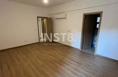 شقة - 2 غرف نوم - 2 حمامات للبيع في مون ريزيدنس - فيفث سكوير - التجمع الخامس - مدينة القاهرة الجديدة - القاهرة