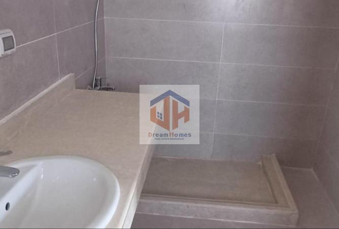 8050308 - Property Image 3