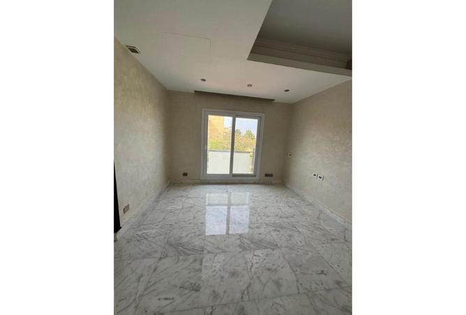 8404589 - Property Image 2