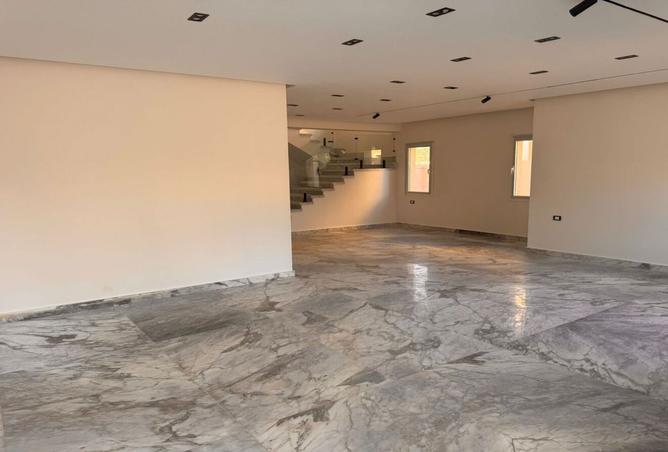 8369228 - Property Image 3