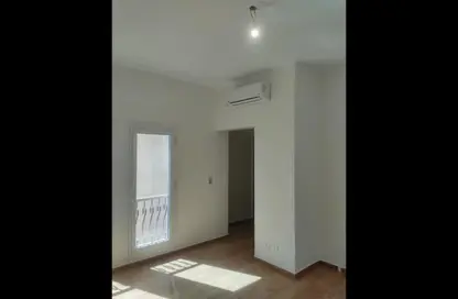 شقة - 2 غرف نوم - 3 حمامات للايجار في القطامية بلازا - التجمع الاول - مدينة القاهرة الجديدة - القاهرة