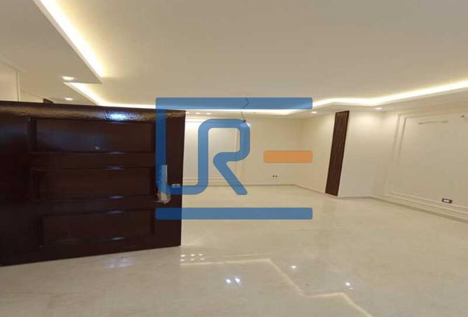 8243508 - Property Image 3