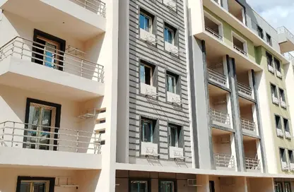 Apartment - 4 Bedrooms - 3 Bathrooms for sale in Italian Neighborhood Road - Hadayek October - 6 October City - Giza