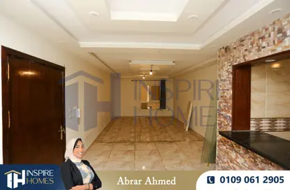 شقة - 3 غرف نوم - 2 حمامات للبيع في سموحة - حي شرق - الاسكندرية