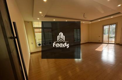 Apartment - 3 Bedrooms - 2 Bathrooms for rent in Doctor Yassin Abdel Ghaffar St. - Area C - Ganoob El Acadimia - New Cairo City - Cairo