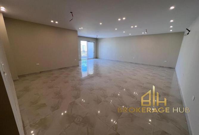 8098992 - Property Image 2