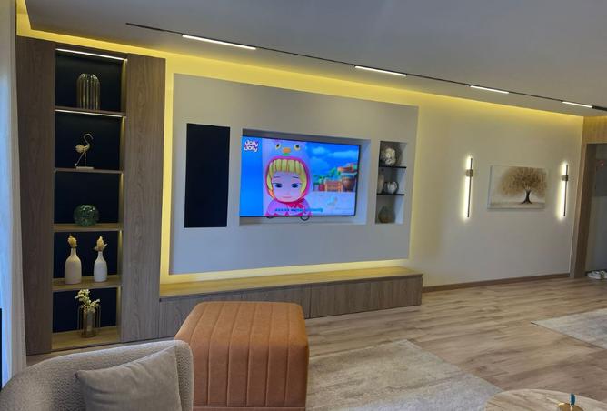 8521629 - Property Image 2