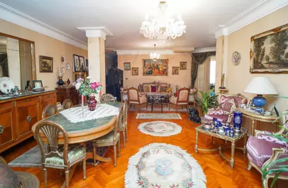 Apartment - 3 Bedrooms - 2 Bathrooms for sale in Shaarawy St. - Laurent - Hay Sharq - Alexandria