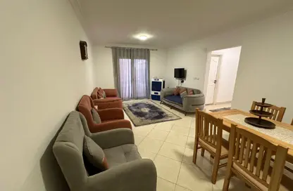 Apartment - 3 Bedrooms - 1 Bathroom for rent in Gardenia City Compound Nasr City - Zahraa Madinat Nasr - Nasr City - Cairo