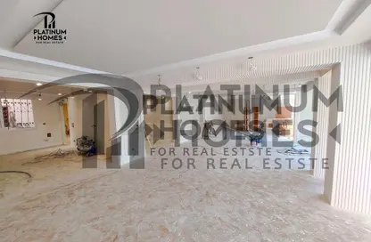 Apartment - 4 Bedrooms - 3 Bathrooms for sale in Khaleel Al Khayat Basha St. - Kafr Abdo - Roushdy - Hay Sharq - Alexandria