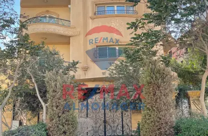 Villa - 7+ Bedrooms - 7+ Bathrooms for sale in West Somid Road - West Somid - 6 October City - Giza