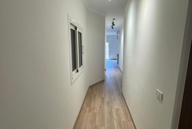 8303698 - Property Image 2