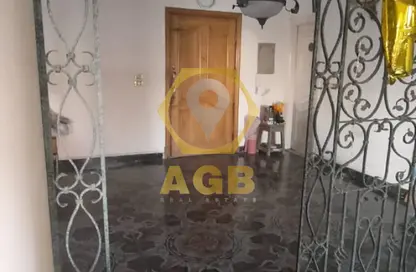 Apartment - 4 Bedrooms - 3 Bathrooms for sale in Ali Amin St. - 1st Zone - Nasr City - Cairo