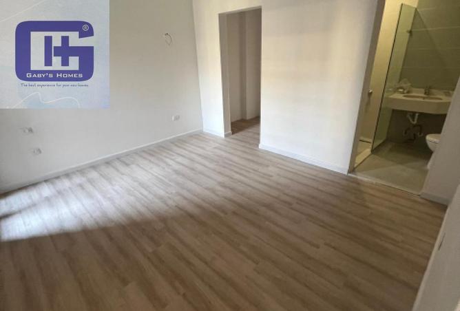 8131881 - Property Image 2