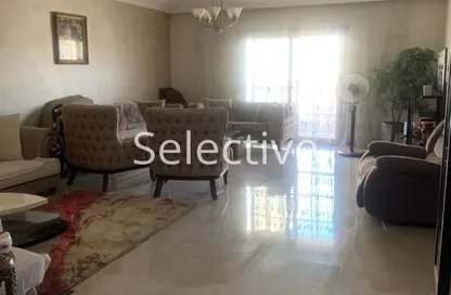 شقة - 3 غرف نوم - 2 حمامات للبيع في شارع اسوان - ميدان الجامع - مصر الجديدة - القاهرة