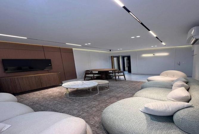 8163870 - Property Image 3