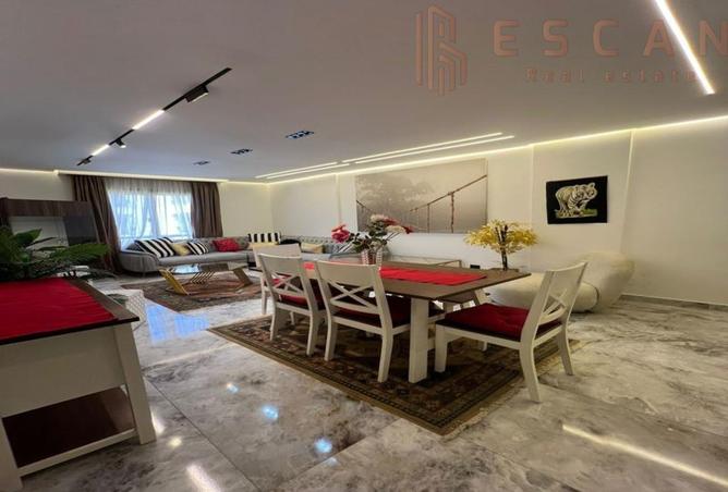 8063711 - Property Image 3