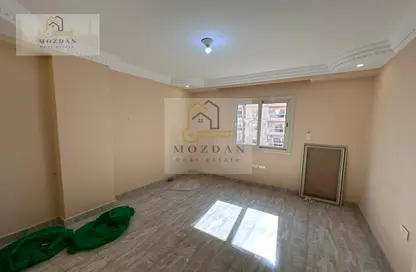 شقة - 3 غرف نوم - 2 حمامات للايجار في شارع الخمسين - زهراء المعادي - حي المعادي - القاهرة