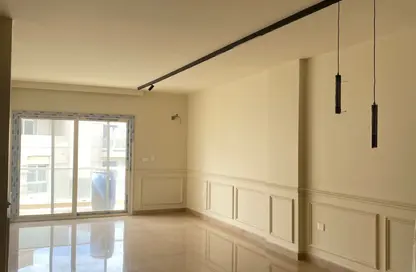 Apartment - 2 Bedrooms - 2 Bathrooms for rent in Mountain View iCity - 5th Settlement Compounds - The 5th Settlement - New Cairo City - Cairo