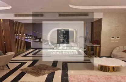 Townhouse - 3 Bedrooms - 3 Bathrooms for sale in Mountain View October Park - 6th District - 6 October City - Giza