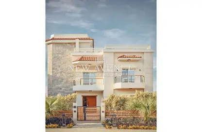 Villa - 7 Bedrooms - 7 Bathrooms for sale in Central Park - Ext North Inves Area - New Cairo City - Cairo