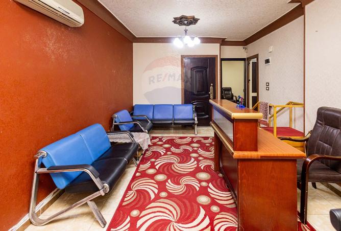 8351931 - Property Image 2