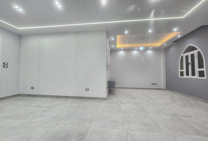 8183951 - Property Image 3