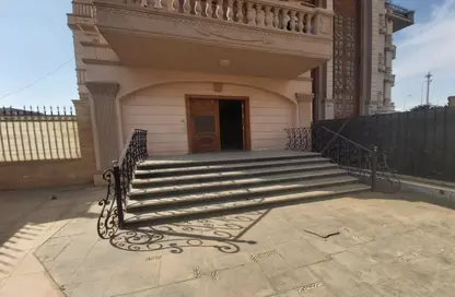 Apartment - 3 Bedrooms - 2 Bathrooms for rent in Akhnaton St. - District 5 - The 5th Settlement - New Cairo City - Cairo