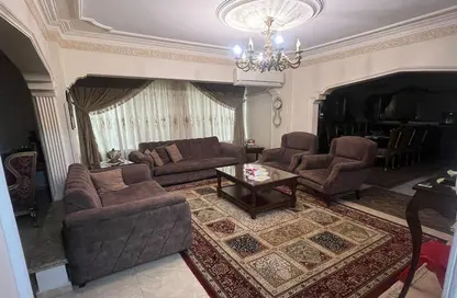 Apartment - 3 Bedrooms - 3 Bathrooms for sale in Al Hegaz Square - El Hegaz Square - El Nozha - Cairo