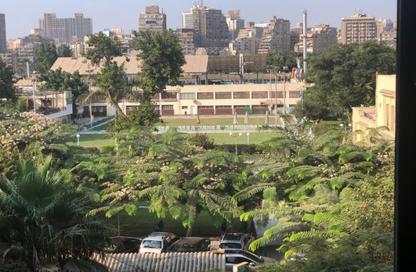 شقة - 3 غرف نوم - 2 حمامات للايجار في شارع نادي الصيد - الدقي - الجيزة