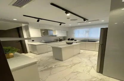 Apartment - 2 Bedrooms - 3 Bathrooms for sale in Park Side Residence - Zed Towers - Sheikh Zayed Compounds - Sheikh Zayed City - Giza