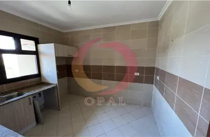 شقة - غرفة نوم - 2 حمامات للبيع في طريق بيفرلي هيلز - الحي السابع عشر - الشيخ زايد - الجيزة