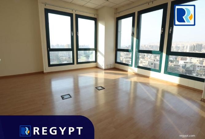 8166390 - Property Main Image