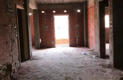 Twin House - 3 Bedrooms - 1 Bathroom for sale in Al Mansoura - Al Daqahlya