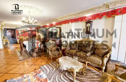 Apartment - 3 Bedrooms - 3 Bathrooms for rent in Mostafa Fahmy St. - Glim - Hay Sharq - Alexandria