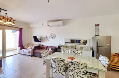 شاليه - 2 غرف نوم - 2 حمامات للبيع في أمواج - سيدي عبد الرحمن - الساحل الشمالي شاليه - 2 غرف نوم - 2 حمامات للبيع في أمواج - سيدي عبد الرحمن - الساحل الشمالي