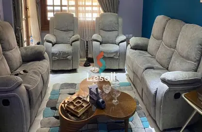 شقة - 3 غرف نوم - 2 حمامات للبيع في ميدان لبنان - المهندسين - الجيزة