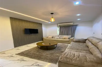 شقة - غرفة نوم - 2 حمامات للايجار في شارع غزه - المهندسين - الجيزة