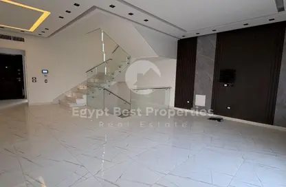 فيلا - 4 غرف نوم - 5 حمامات للبيع في ماونتن فيو جيزة بلاتوه - الطريق الدائري - مدينة 6 أكتوبر - الجيزة