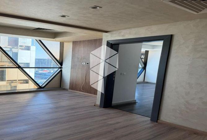 8473584 - Property Image 3