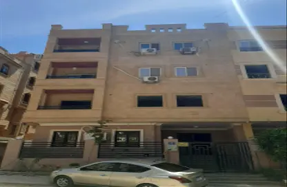Apartment - 3 Bedrooms - 1 Bathroom for sale in The 5th Settlement - New Cairo City - Cairo