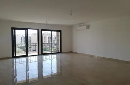 شقة - 4 غرف نوم - 4 حمامات للايجار في مون ريزيدنس - فيفث سكوير - التجمع الخامس - مدينة القاهرة الجديدة - القاهرة